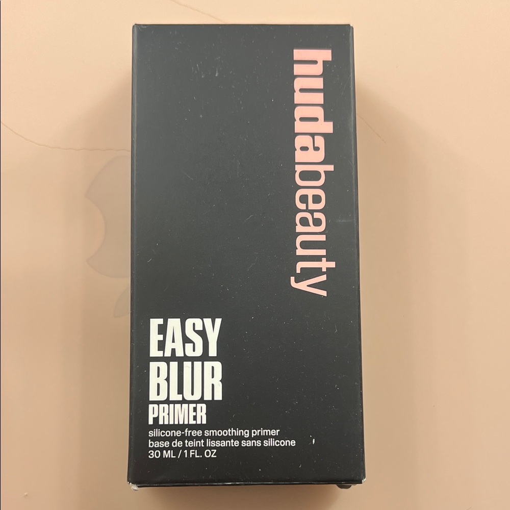 HUDA BEAUTY Easy Blur Primer